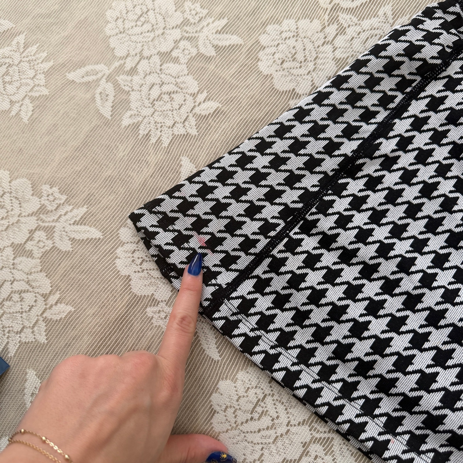 Astoria Activewear Houndstooth Skirt Set Top Size Xs / Skirt Size Small — image 2 of 4